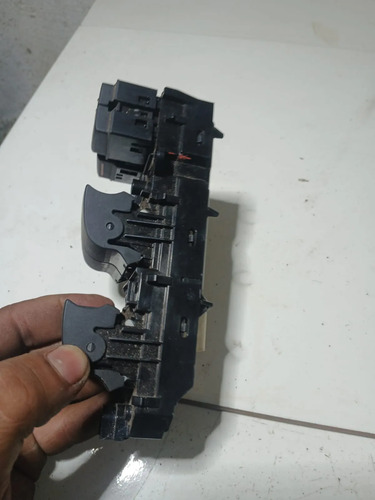 Botão Vidro Eletrico Porta D Esquerda Toyota Hilux/yaris/sw4 - Imagem 7