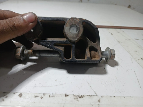 Suporte Alternador Vectra/astra/zafira  2.0 2006 A 2011