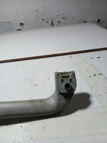 Alça Teto Pqp Volkswagen Gol G2/g6 1996/2016 5u0857607 Usado Cinza - Imagem 2