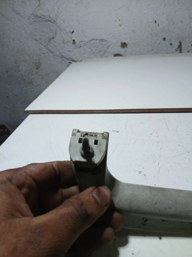 Alça Teto Pqp Volkswagen Gol G2/g6 1996/2016 5u0857607 Usado Cinza - Imagem 4