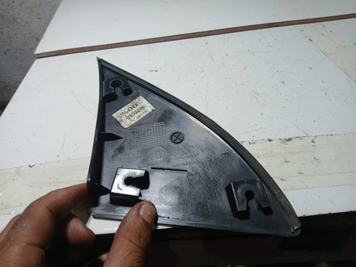 Acabamento Externo Pe Retrovisor Esquerdo Grand Siena Usado Preto - Imagem 3