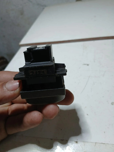 Botao Vidro Eletrico Porta Traseira Direita Chery Face 2012 - Imagem 4