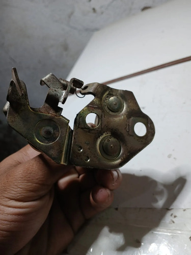 Batente Trinco Tranca Tampa Traseira Chery Face 2010 A 2015 - Imagem 4