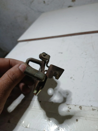 Batente Trinco Tranca Tampa Traseira Chery Face 2010 A 2015 - Imagem 5