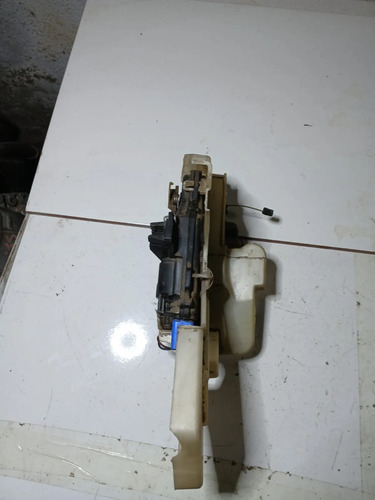 Fechadura Elet Traseira Esquerda Vw Polo 2003 Original - Imagem 2