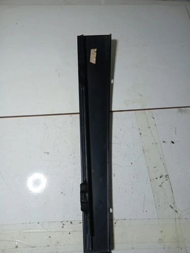 Moldura Coluna Porta Traseira Direita Vw Polo 2008 Original Preto - Imagem 5