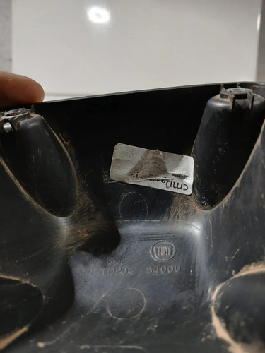 Moldura Acaba Porta Malas Fiat Grand Siena 2012 A 2021 Usado Preto - Imagem 3