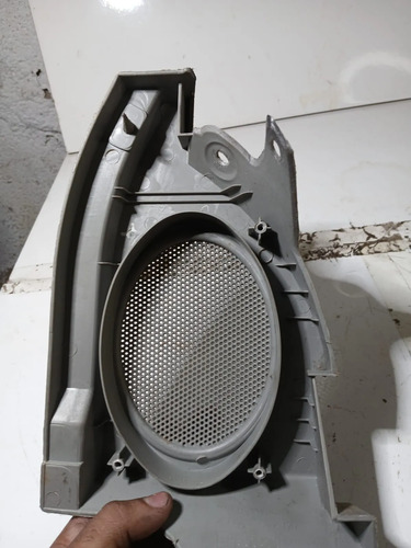 Suporte Bagagito Porta Malas Ldireito Chery Qq 11 A 15 Usado Cinza - Imagem 3