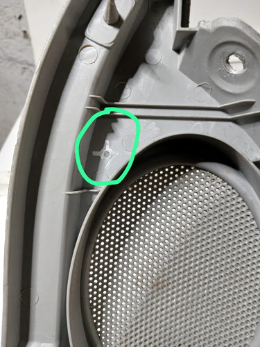 Suporte Bagagito Porta Malas Ldireito Chery Qq 11 A 15 Usado Cinza - Imagem 5