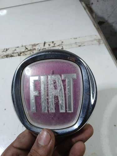 Botão Eletrico Tampa Traseira Fiat Grand Siena 13 A 17 Usado Vermelho