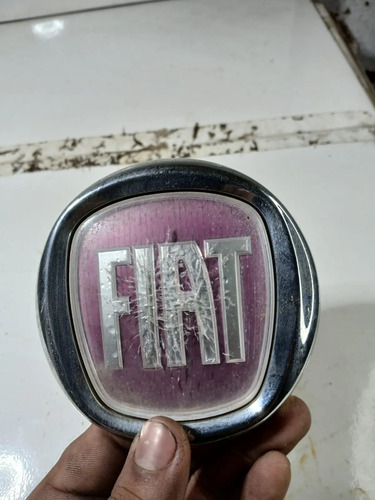 Botão Eletrico Tampa Traseira Fiat Grand Siena 13 A 17 Usado Vermelho - Imagem 2