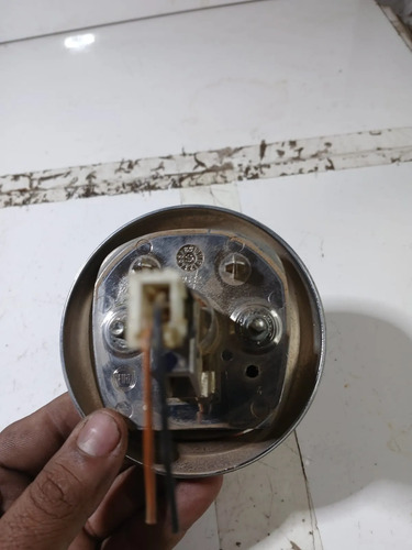 Botão Eletrico Tampa Traseira Fiat Grand Siena 13 A 17 Usado Vermelho - Imagem 4