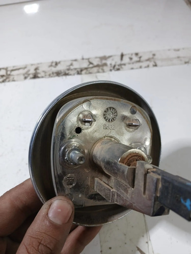 Botão Eletrico Tampa Traseira Fiat Grand Siena 13 A 17 Usado Vermelho - Imagem 5