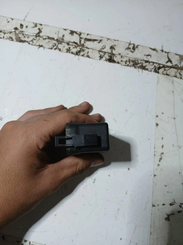 Tampa Caixa Fusivel Volkswagen Up Tsi 2020 - Imagem 4