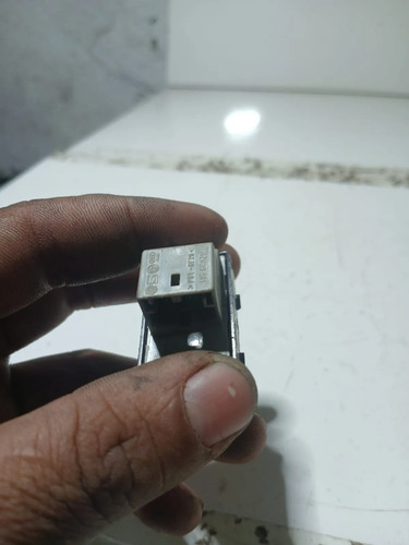 Botão Comando Vidro Diant Dir Vw Polo 2006 A 2015 Original - Imagem 2