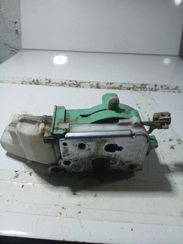 Fechadura Tranca Porta Dianteira Esquerd Vectra 2006 A 2011 - Imagem 3