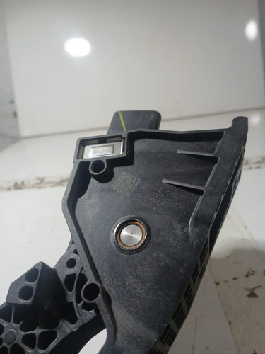 Pedal Acelerador Chevrolet Tracker/onix 1.0 2020/2023 Usado - Imagem 6