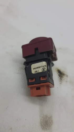 Botão Pisca Alerta Citroen C4 2007 A 2012 Cx31 Vermelho - Imagem 3