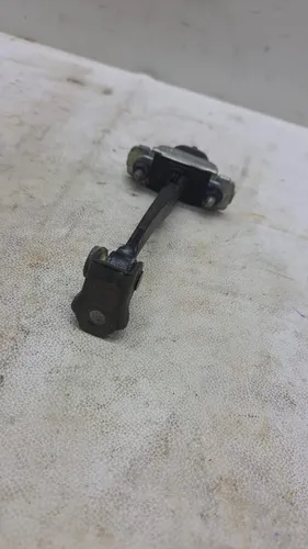 Limitador De Porta Tras Direita Gm Prisma Onix 14/19 Cx31 Traseira Direirto Preto - Imagem 3
