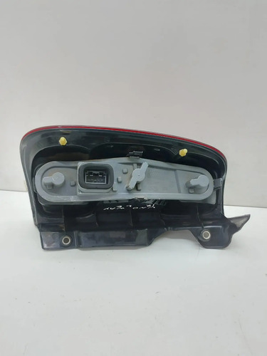 Lanterna Traseira Direita Uno Vivace 2011 A 2016 Direito/passageiro Vermelho - Imagem 3