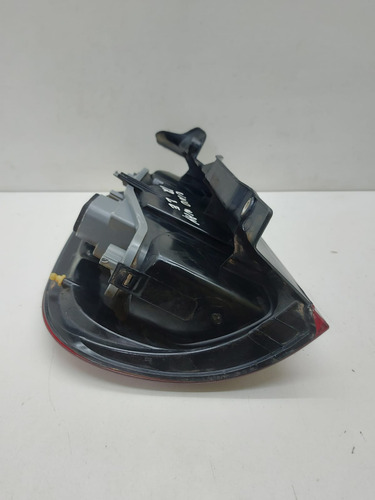 Lanterna Traseira Direita Uno Vivace 2011 A 2016 Direito/passageiro Vermelho - Imagem 4