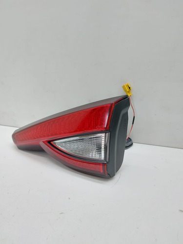 Lanterna Tampa Direita Fiat Argo 2017 A 2022 C/ Detalhe Direito/passageiro Vermelho - Imagem 2