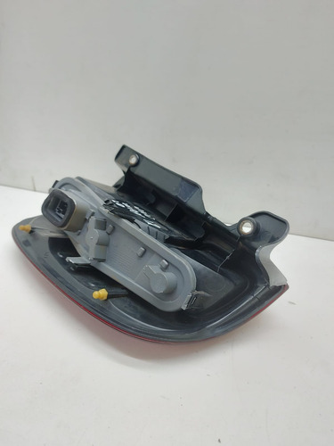 Lanterna Traseira Esquerda Uno Vivace 2011 A 2016 Direito/passageiro Vermelho - Imagem 8