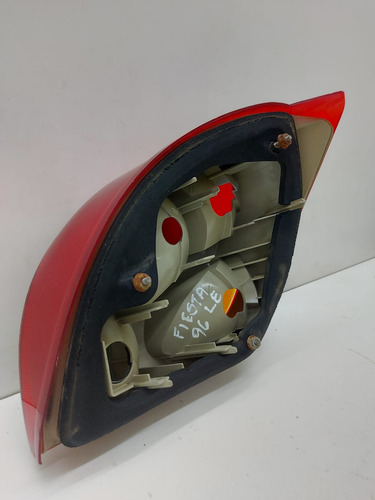 Lanterna Traseira Esquerda Fiesta 1996 A 2002 C/detalhes Esquerdo/motorista Vermelho - Imagem 6