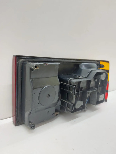 Lente Traseira Esquerda  Monza 1982 A 1990 Vermelho - Imagem 5