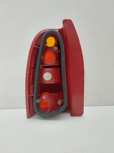 Lente Traseira Direita Fiat Palio Weekend 2001 A 2004 Vermelho - Imagem 6