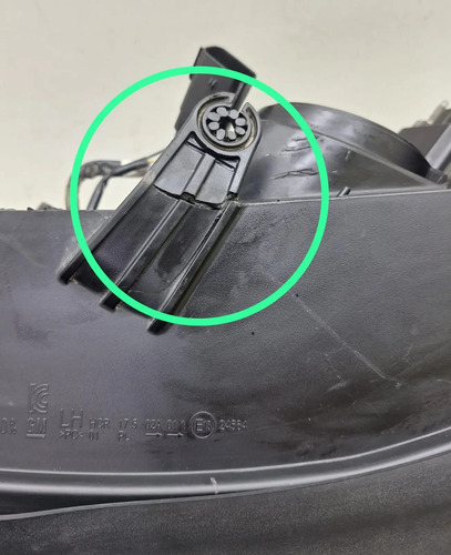 Farol Lado Esquerdo Gm Tracker  2017 2020 Sem Led Esquerdo/motorista - Imagem 9