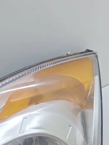 Farol Lado Esquerdo Ford Fiesta  2008 2010 Detalhe Esquerdo/motorista - Imagem 4