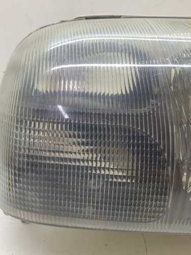 Farol Lado Direito Chevrolet Tracker 2001 2009 Direito/passageiro - Imagem 5