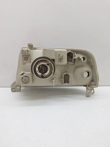 Farol Lado Direito Chevrolet Tracker 2001 2009 Direito/passageiro - Imagem 6