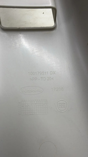 Moldura Coluna Central Direita Fiat Uno Vivace 11 A 14 Cx06 Prateado - Imagem 4