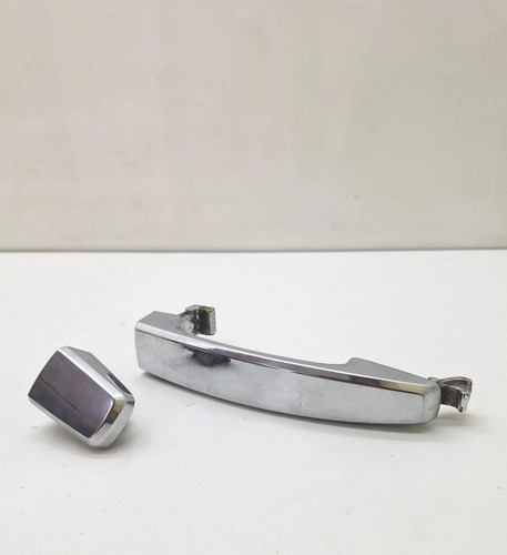 Maçaneta Externa Traseira Direita Captiva 2007 A 2015 Cx42 Prateado Traseira - Imagem 1