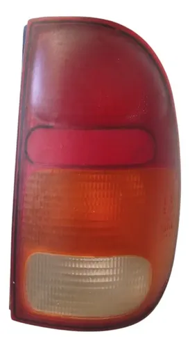 Lanterna Traseira Direita Saveiro 2001/2002 C/ Avaria  Direito/passageiro - Imagem 1