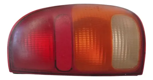 Lanterna Traseira Direita Saveiro 2001/2002 C/ Avaria  Direito/passageiro - Imagem 3