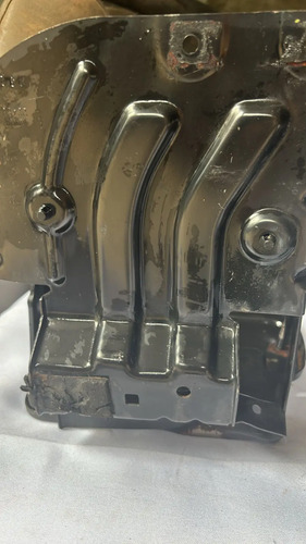 Moldura Base Bateria Bandeja Suporte Strada Looker Usado Preto - Imagem 3