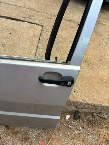 Porta Dianteira Motorista Fiat Uno Mille 2005 Usada Dianteira Direito Prata - Imagem 3
