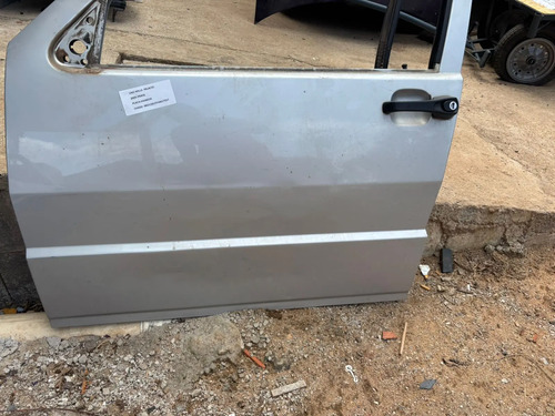 Porta Dianteira Motorista Fiat Uno Mille 2005 Usada Dianteira Direito Prata - Imagem 4