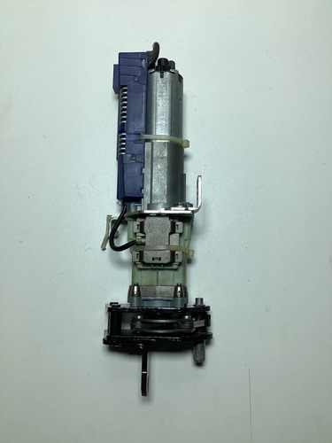 Motor Elétrico Tampa Traseira Dir Passat 2012 3c9827383j - Imagem 4