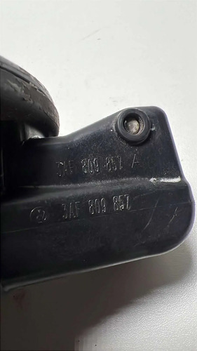 Portinhola Volkswagen Passat Variant B7 12/13 6ea809857 - Imagem 4