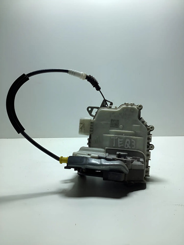 Fechadura T. Esquerda Audi Q3 1.4 2016 A 2018 8k0839015f