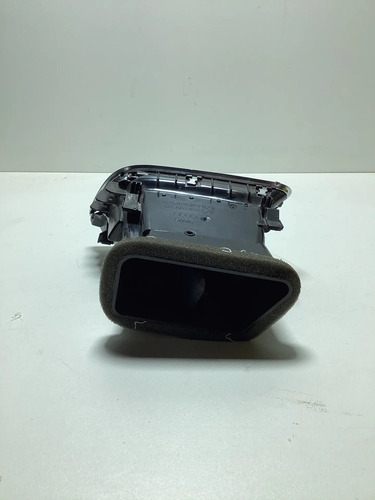 Difusor Ar Dianteiro Dir Audi Q3 2014 A 18 8u1820902b - Imagem 2