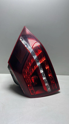 Lanterna Golf Tsi Lado Direito Com Led 5g0945208 - Imagem 1