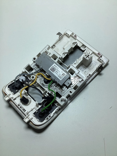Luz Cortesia Teto Audi A3 Q3 2013 A 2019 8w0947135d - Imagem 4