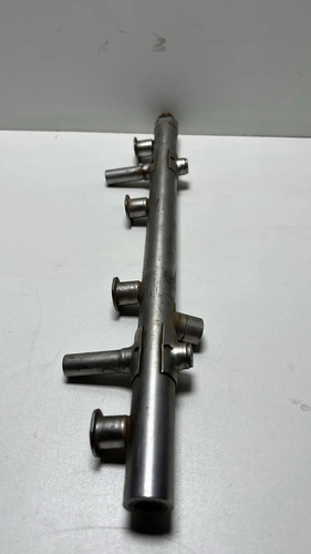 Flauta Bico Injetor Jetta Novo Fusca Golf 06k133317h + - Imagem 2