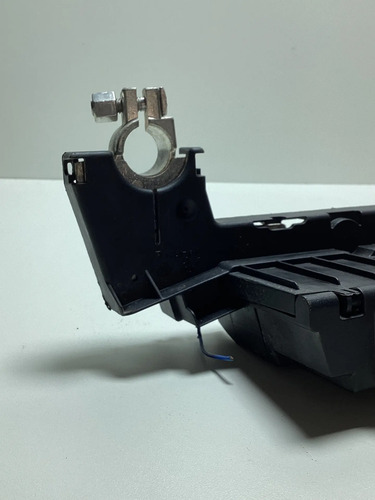 Terminal De Bateria Audi A4 2017 8w0915459e - Imagem 2