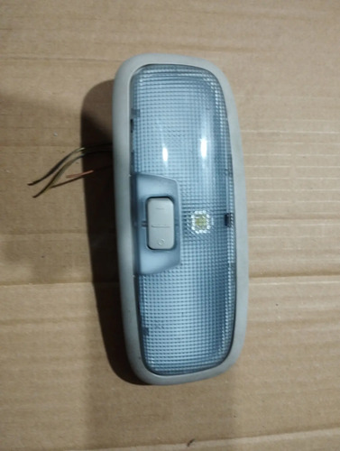 Luz Cortesia Ford Focus 2011